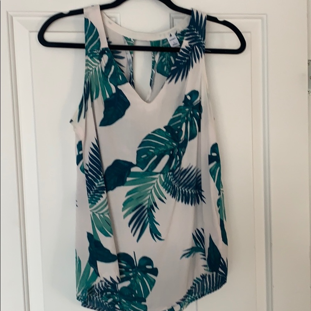 Old navy palm print top S